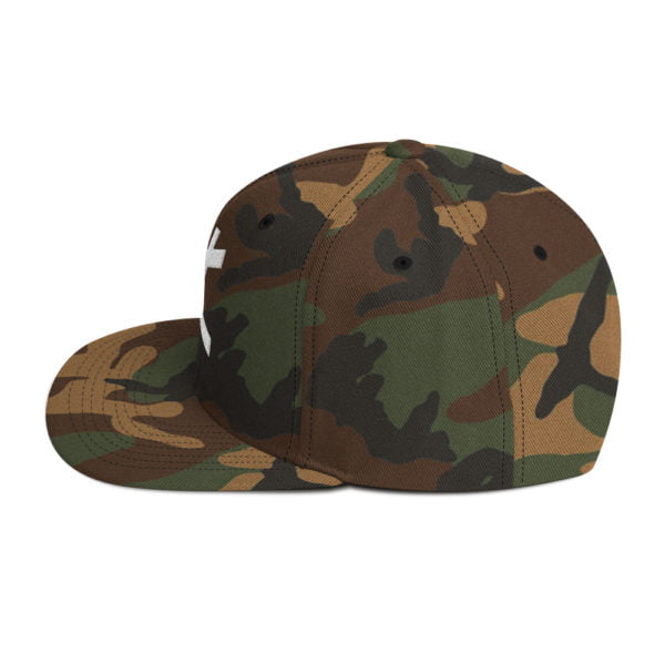 Classic Snapback Green Camo Left Side 6655f4ebc0e42.jpg